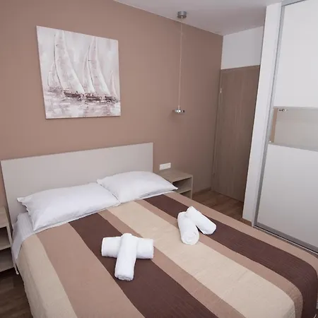 Adriatic Apartamento *
