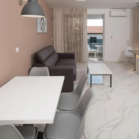 Adriatic Apartamento *
