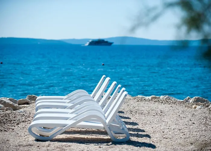 Adriatic * بودْسْتغانا