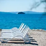 Adriatic * Podstrana
