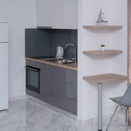 Adriatic Apartment *
